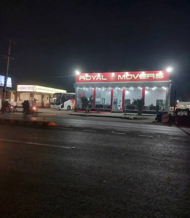 royal movers bus service rahim yar khan